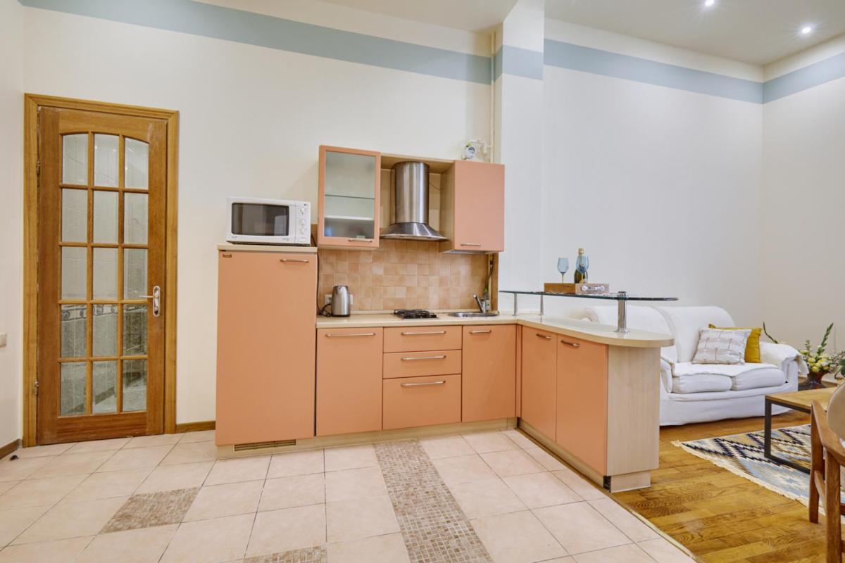 Apartments Near The Golden Gate Київ Екстер'єр фото