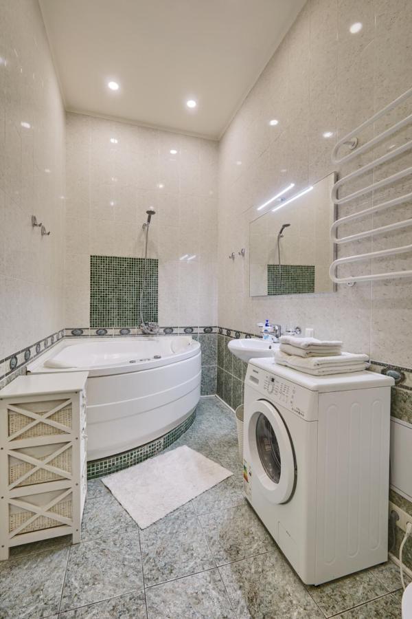 Apartments Near The Golden Gate Київ Екстер'єр фото