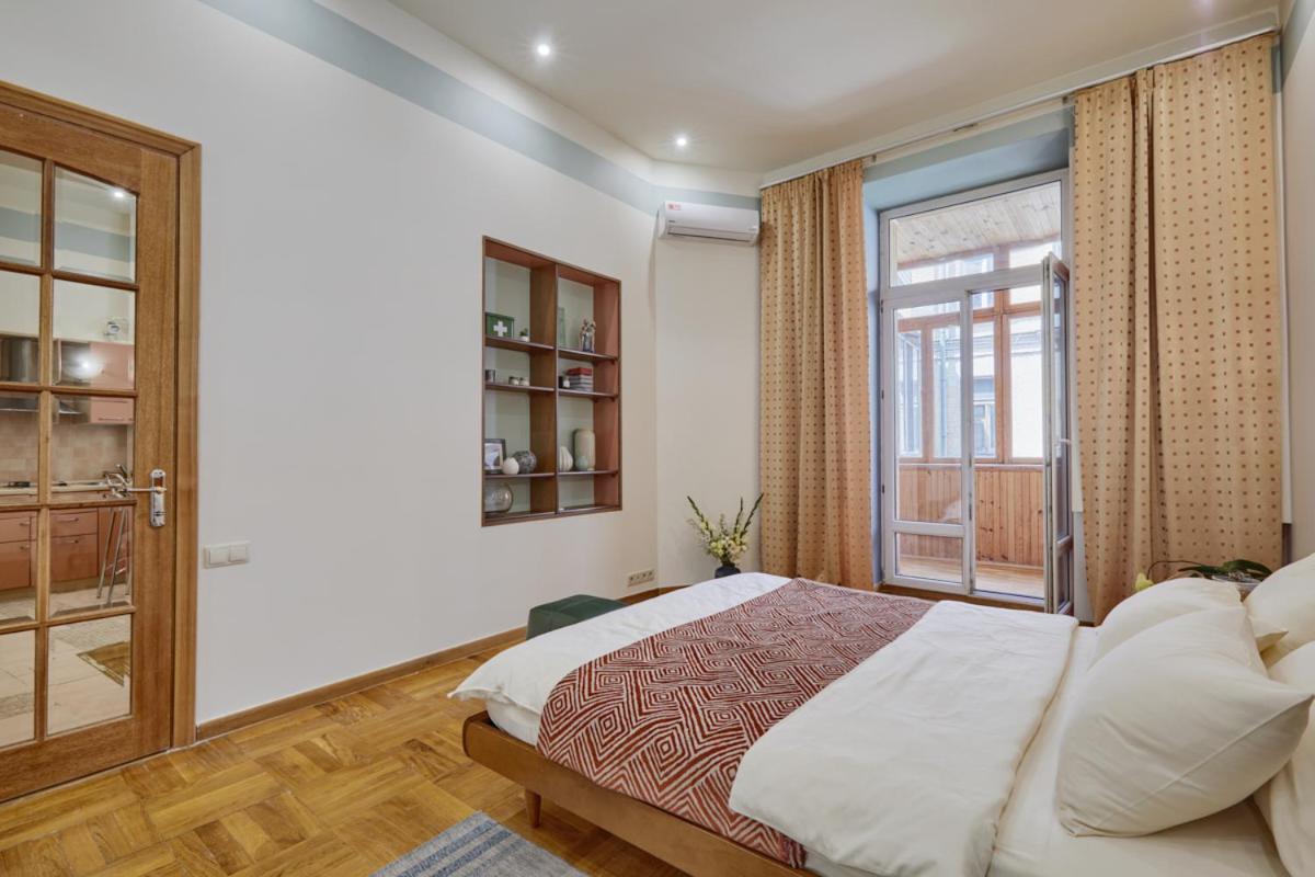 Apartments Near The Golden Gate Київ Екстер'єр фото