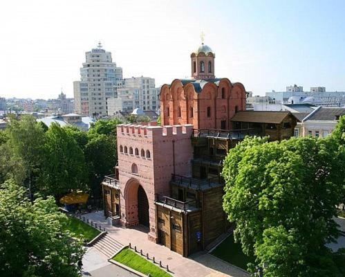 Apartments Near The Golden Gate Київ Екстер'єр фото